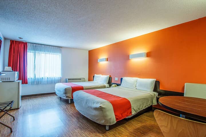 Room 8 of 42