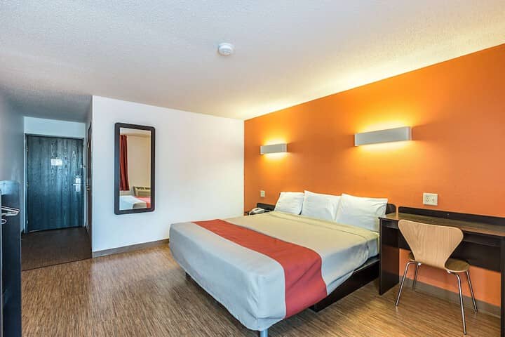 Room 17 of 42