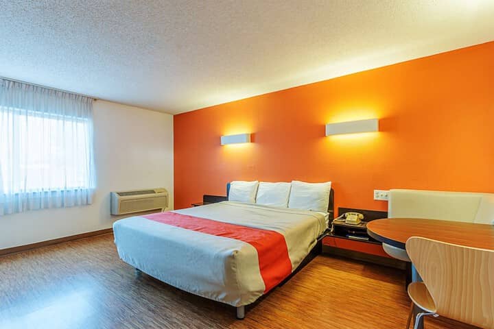 Room 12 of 42